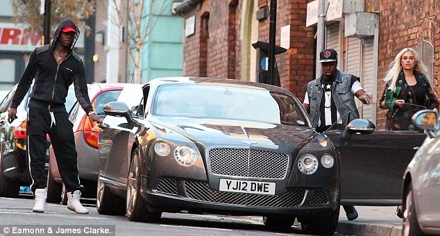Chiếc Bentley mới tậu trị giá 130.000 bảng của Balotelli
